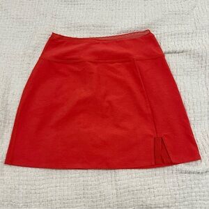 Beyond Yoga Red Ash Spacedye Lace Mini Skirt Side Slit Women’s M NWOT